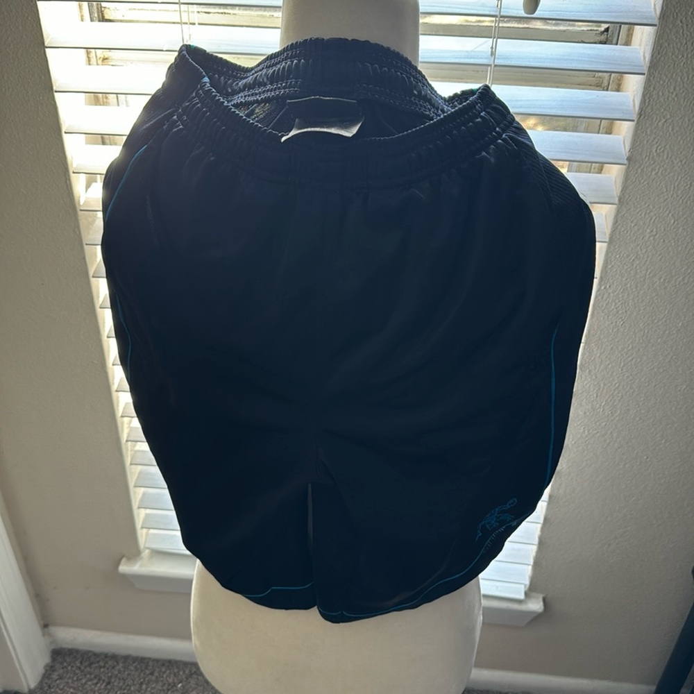 Boys Like New And 1 Basketball shorts size XL (14-16) Like new condition.